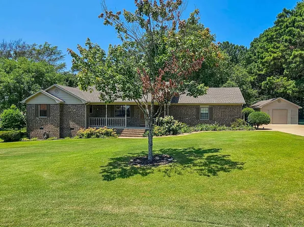 901 Oriole Dr, Jonesboro, AR 72405