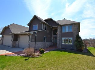 8320 Shelly Ct, Wind Lake, WI 53185