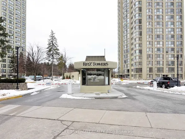 8 Lisa St Unit 1804, Brampton, ON L6T 4S6