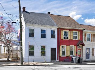 24 Lancaster Ave, Columbia, PA 17512