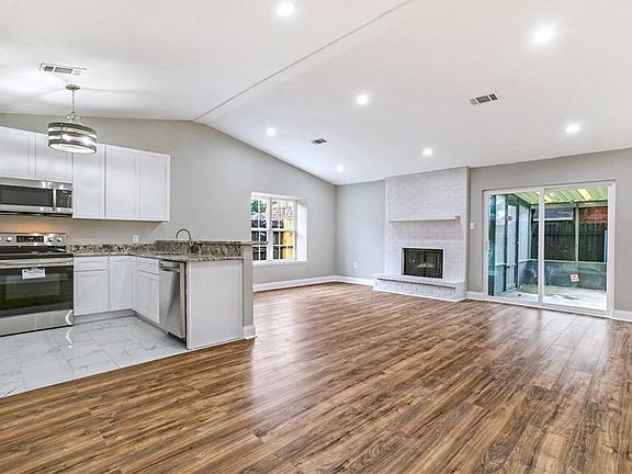 3rd image of 4068 Paige Janette Dr