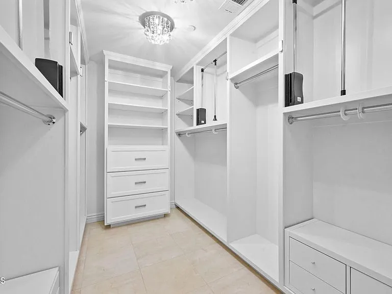 3263 New York Dr — Photo 50