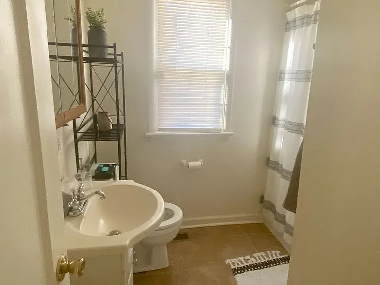 143 Barrett Heights Rd — Photo 2