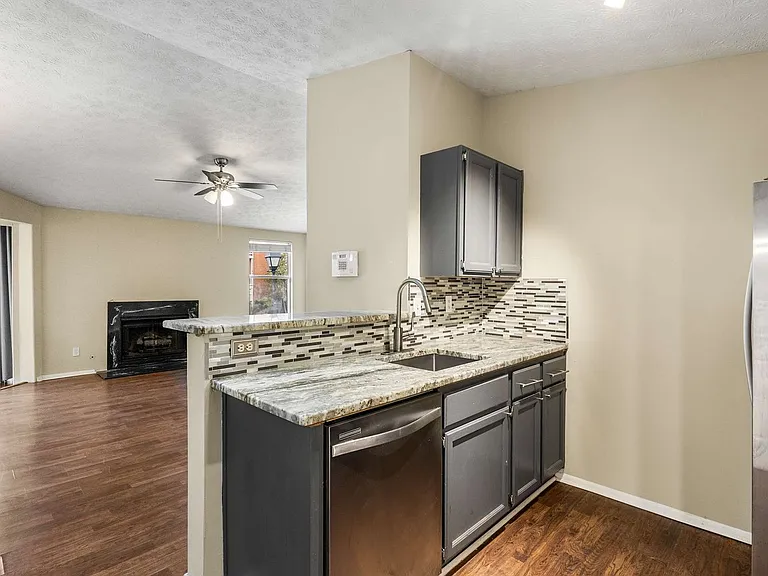 1292 Keys Lake Dr NE — Photo 16