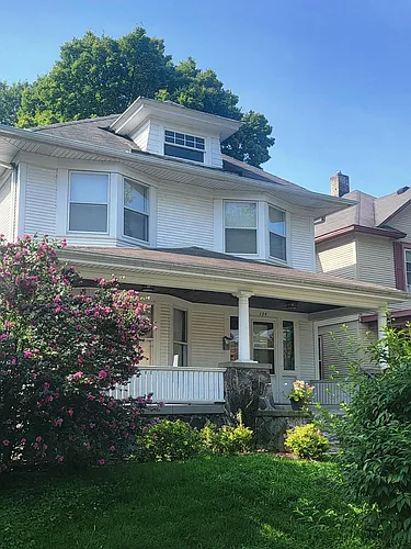 124 Trowbridge St NE Photo 1