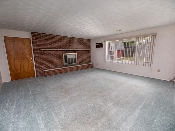 5th image of 4906 Loxley Dr