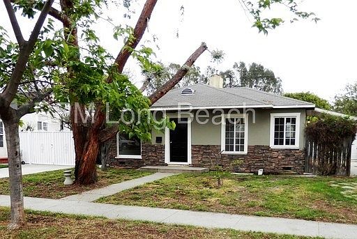 1st image of 3218 Golden Ave