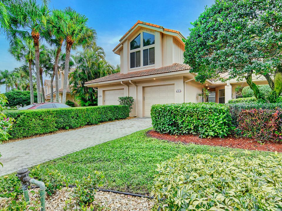 Home For Sale In Broken Sound Country Club