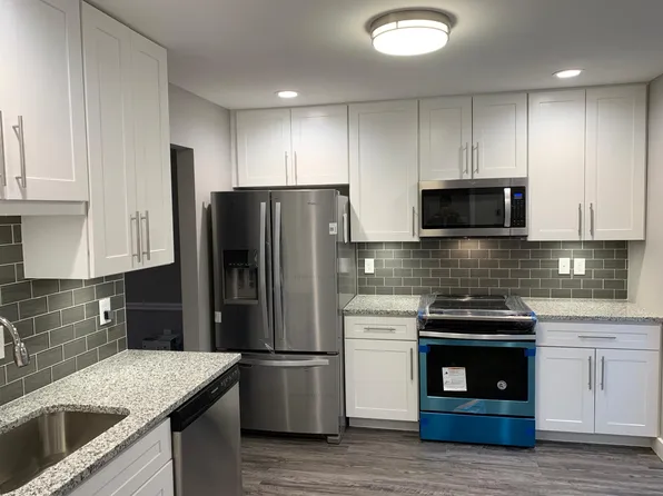 6584 Sand Wedge Ct, Alexandria, VA 22312