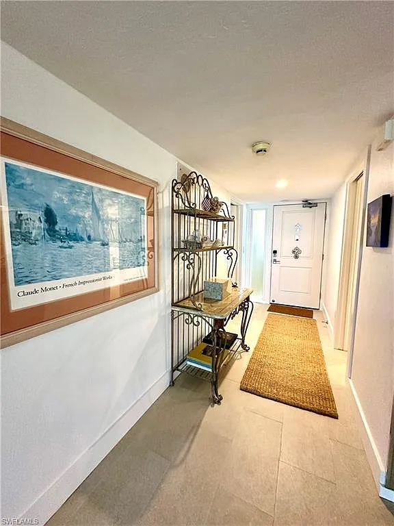 2 bed, 2.0 bath, 1570 sqft, $16,000 — Photo 2