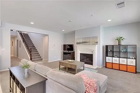 Elegantly Crafted & Tantalizingly Spacious 4 Bedroom Home on Day Creek — Photo 4