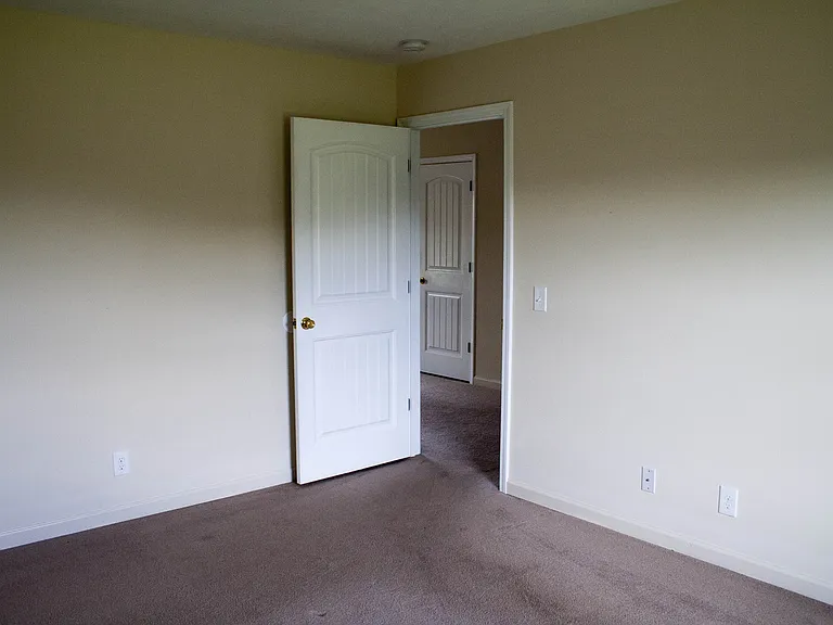755 Kinniard Rd — Photo 11
