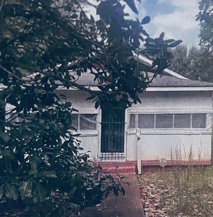 1st image of 216 New Hope Rd