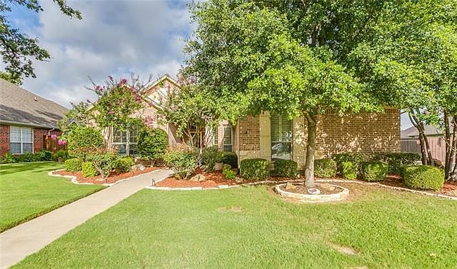 1st image of 8124 Oak Hollow Dr