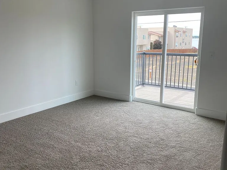 2805 W Marina Dr — Photo 10