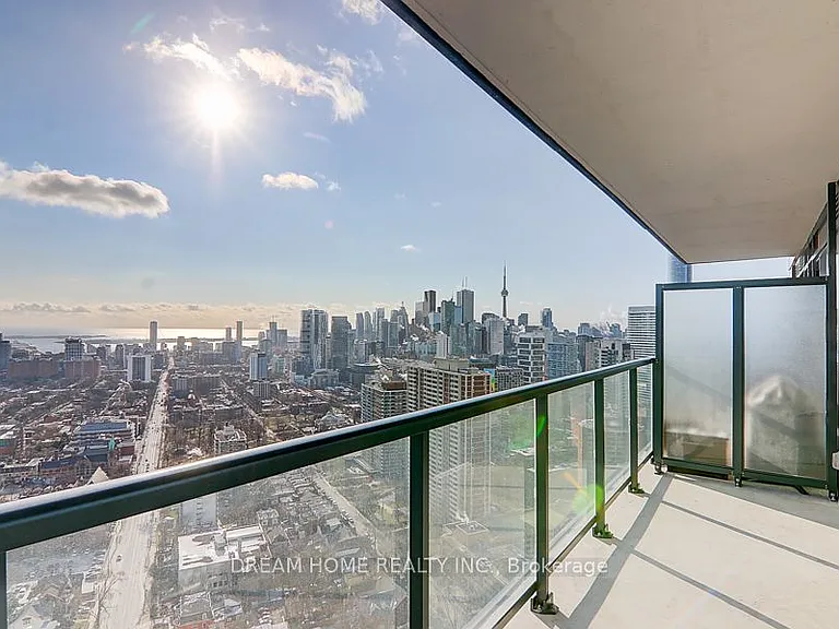 159 Wellesley St E #3304 — Photo 28
