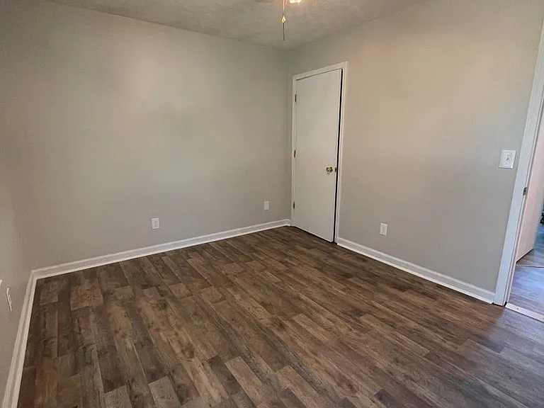 109 Oliver Street — Photo 12