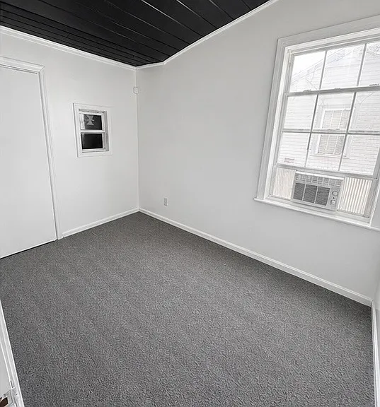 5870 Villa Ave — Photo 6