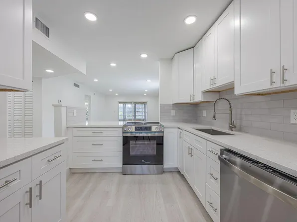 2805 Casita Way #215, Delray Beach, FL 33445