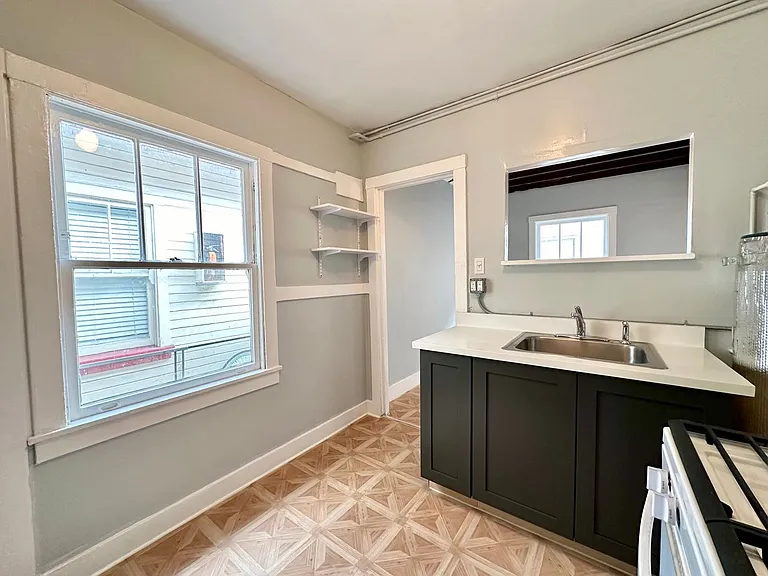 1033-1041 Minna Street — Photo 6