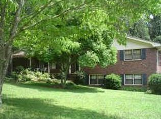 883 Denise Ct, Stone Mountain, GA 30087