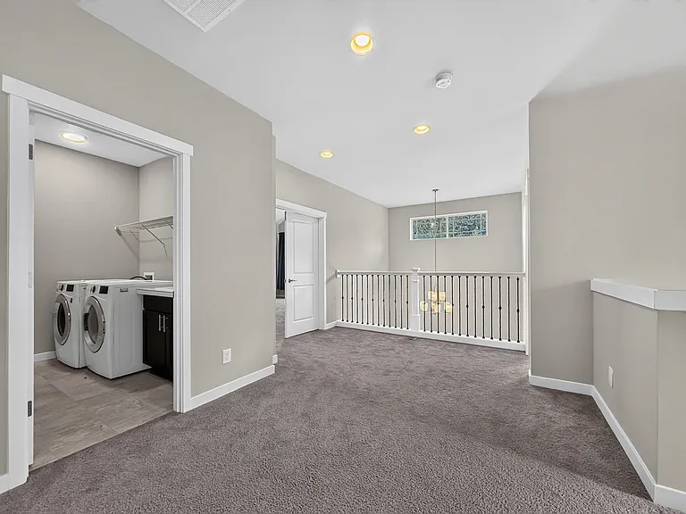 15249 NE Woodland Pl — Photo 12