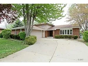 8403 Wadsworth Rd photo 1