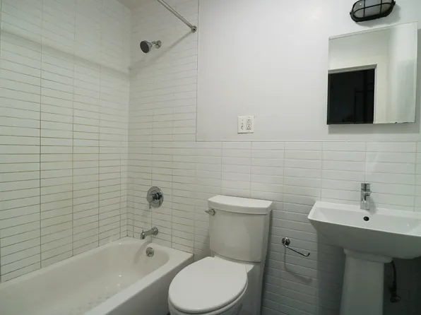 885 Park Avenue image 10 of 10