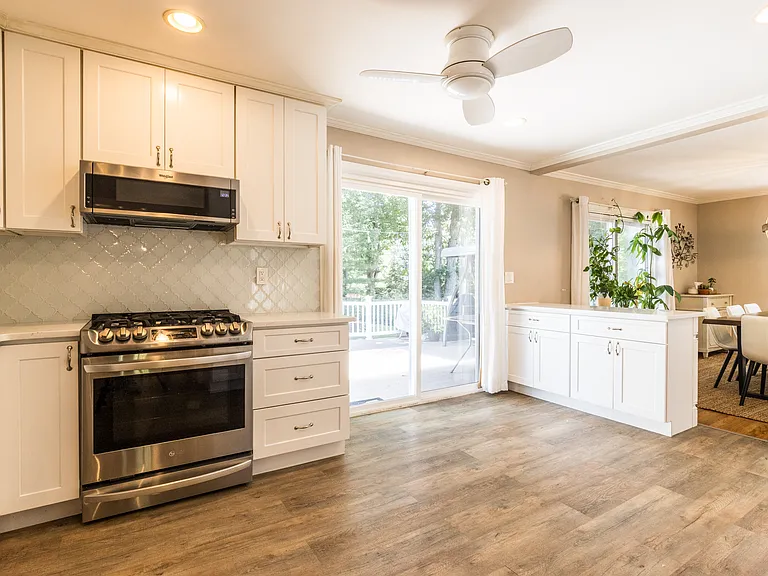 58 West Dr — Photo 10