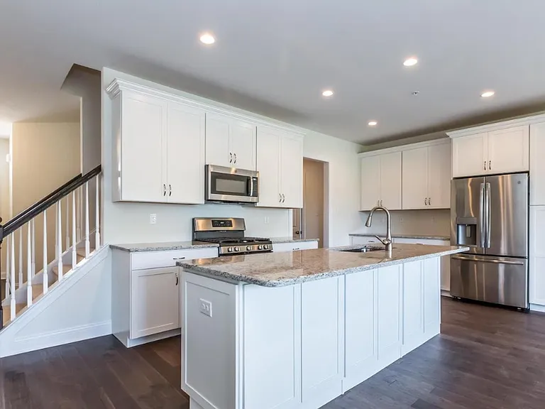 306 Ridgewood Dr #306 — Photo 5