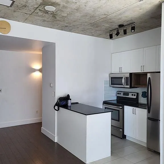 179 George St #2105 — Photo 8