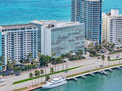 5055 Collins Ave APT 14M, Miami Beach, FL, 33140