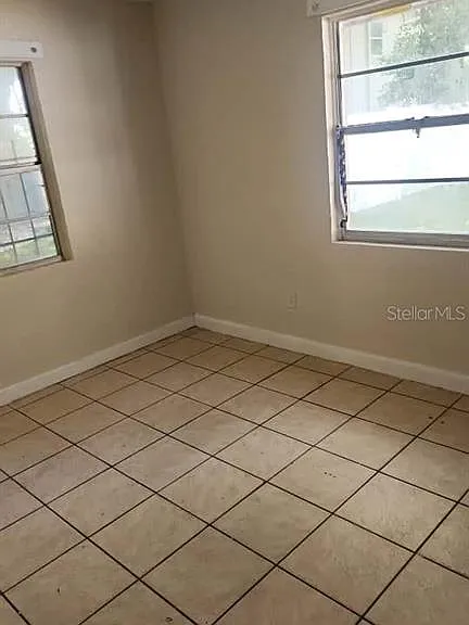 414 Sunset Dr — Photo 7