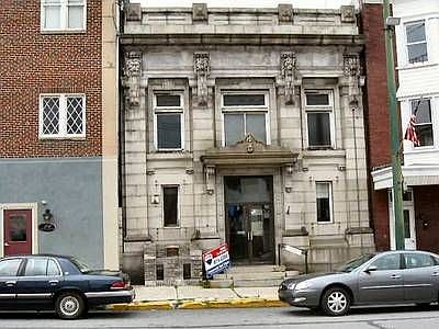 1st image of 39 N 2nd St
