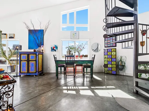 675 8th St APT 16, Oakland, CA 94607