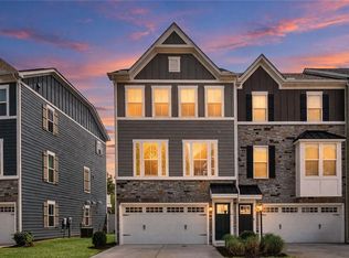 957 Gabion Way, Chesapeake, VA 23323