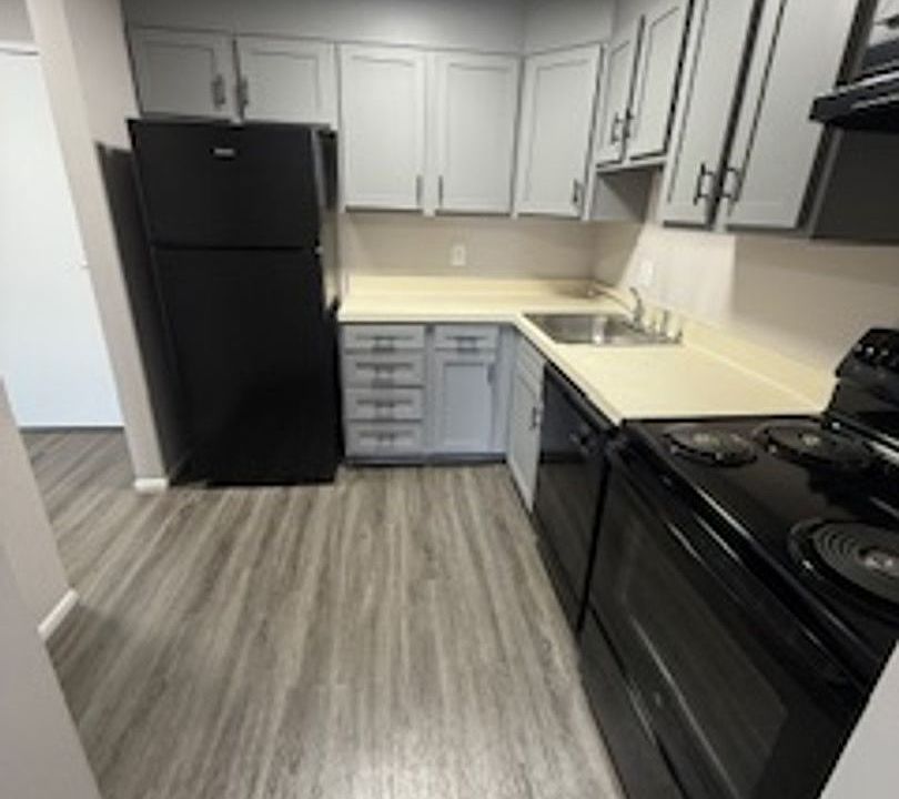 1st image of 366 Schraffts Dr APT 111