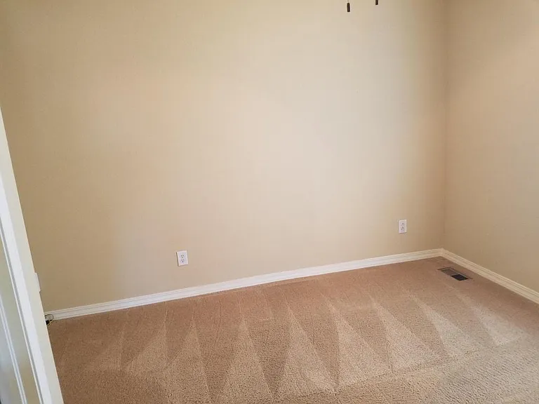 2370 Windmill Dr — Photo 25