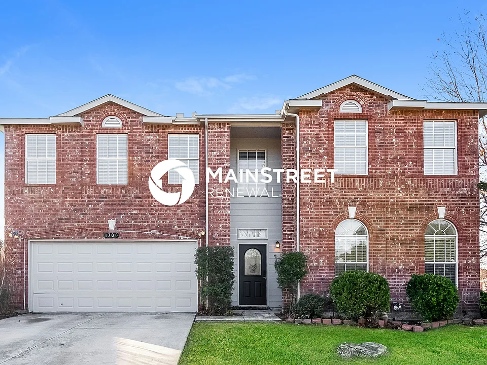 1300 White Dove Ln
