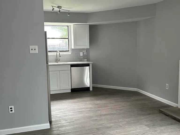 3301 Jennifer Ct — Photo 5