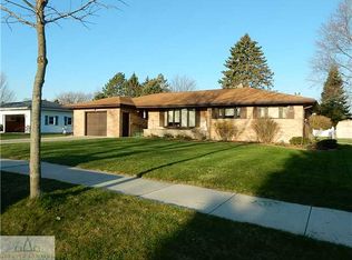 301 Grape St, Portland, MI 48875