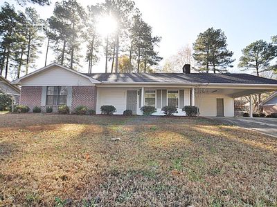 2205 Holly Hill Dr, Tupelo, MS, 38801