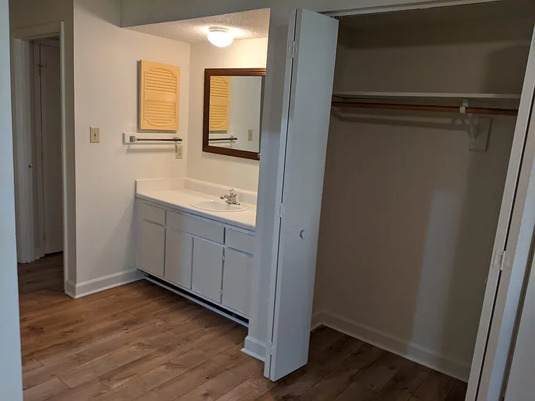 2510 Avent Ferry Rd #103 — Photo 8