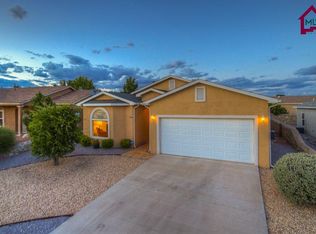 5245 Cats Eye Rd, Las Cruces, NM 88012