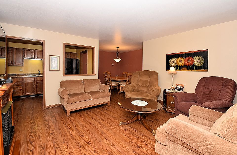 front to dining room 