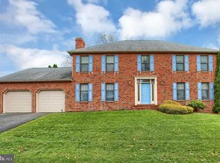1012 Shannon Ln, Carlisle, PA 17013