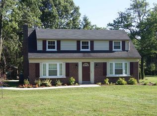 102 W Roseville Rd, Lancaster, PA 17601