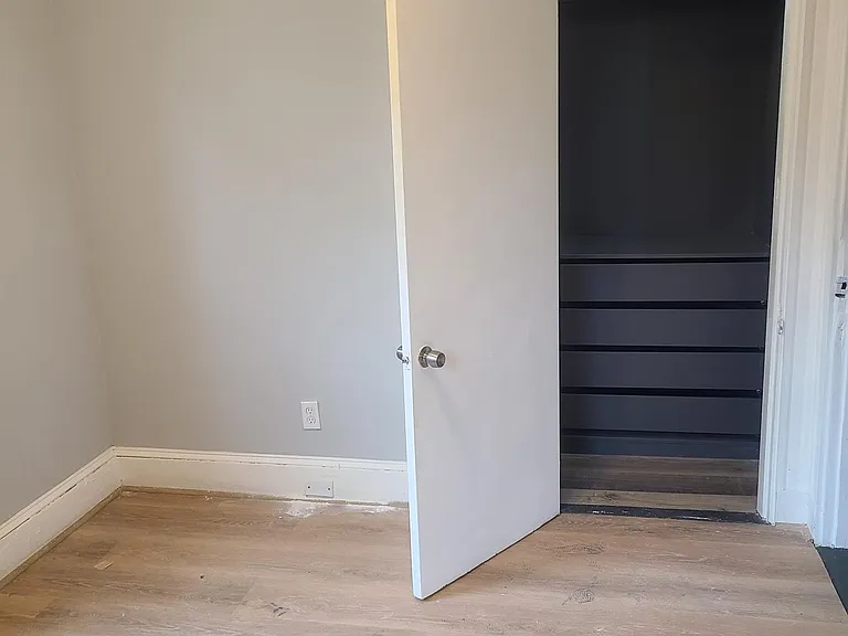 2 Winston Rd #1 — Photo 2