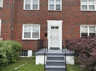 1211 Deanwood Rd, Parkville, MD 21234