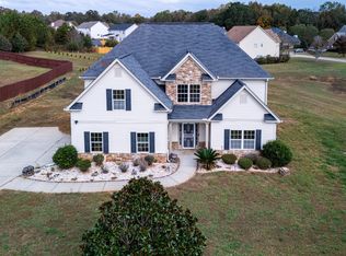 104 Hamilton Lake View Ct, Lagrange, GA 30241